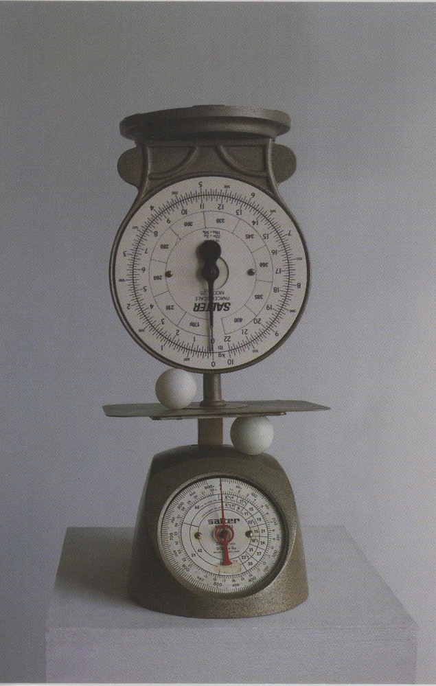 Pavel Büchler - An equilibrium for 2014 (and a 5 gram postcard to tip the balance) (podpis)