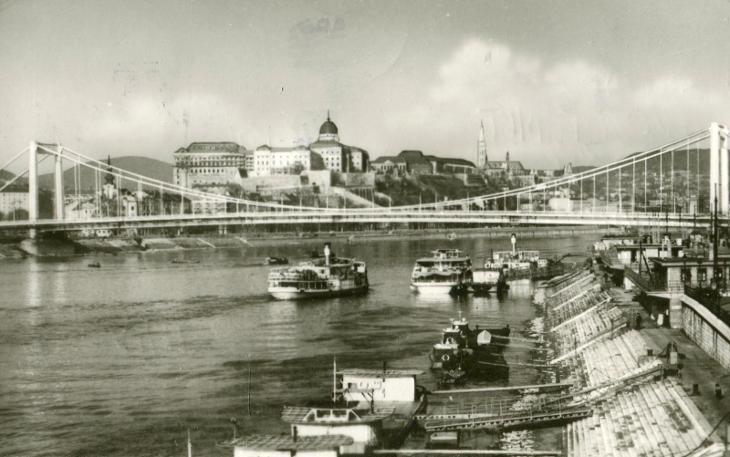 Budapest / Budapešť (Maďarsko) - loď, parník