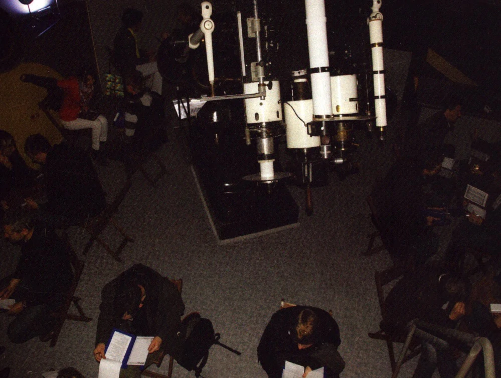 Dne 27. října 2011 se dvacet nezadaných pokoušelo najít partnera ve Štefánikově observatoři